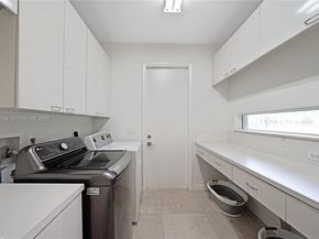 2458 Provence Ct, Weston FL 33327