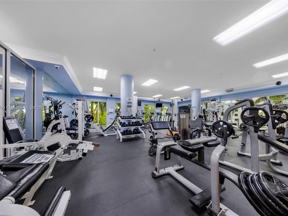 5091 NW 7th St 911, Miami FL 33126