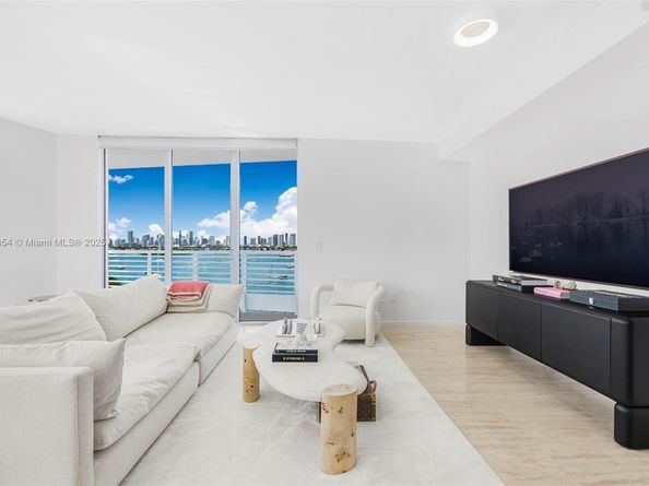 1445 16th St 703, Miami Beach FL 33139
