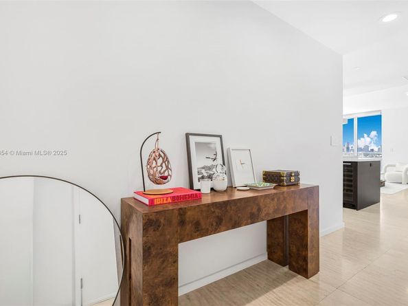 1445 16th St 703, Miami Beach FL 33139