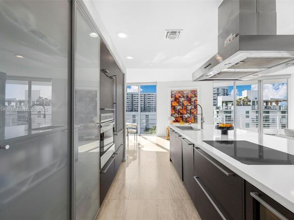 1445 16th St 703, Miami Beach FL 33139