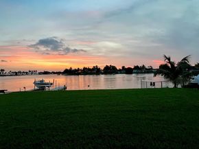 18400 NW 78th Ave, Hialeah FL 33015