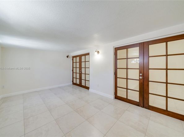 20029 SW 124th Ave, Miami FL 33177