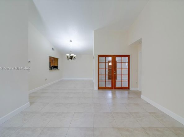 20029 SW 124th Ave, Miami FL 33177