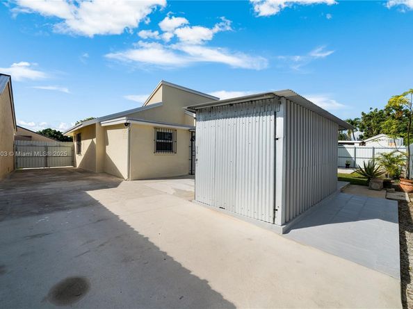 20029 SW 124th Ave, Miami FL 33177