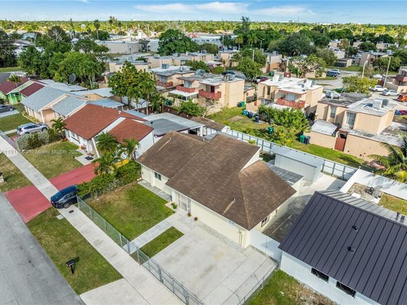 20029 SW 124th Ave, Miami FL 33177