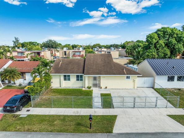 20029 SW 124th Ave, Miami FL 33177