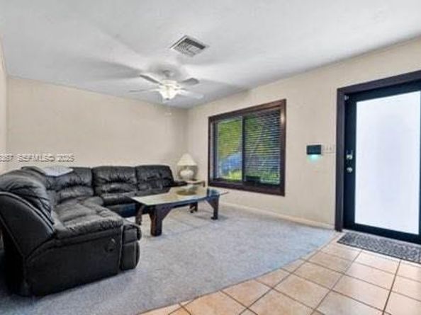 9155 SW 179th St, Palmetto Bay FL 33157