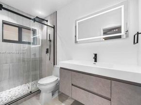 9155 SW 179th St, Palmetto Bay FL 33157