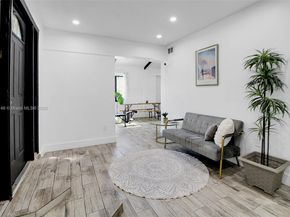 2275 NW 30th St, Miami FL 33142