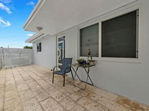 329 W 18th St, Hialeah FL 33010