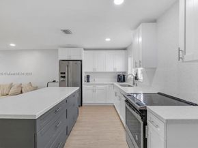 329 W 18th St, Hialeah FL 33010