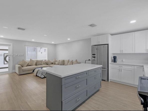 329 W 18th St, Hialeah FL 33010