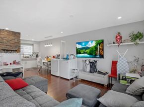 329 W 18th St, Hialeah FL 33010