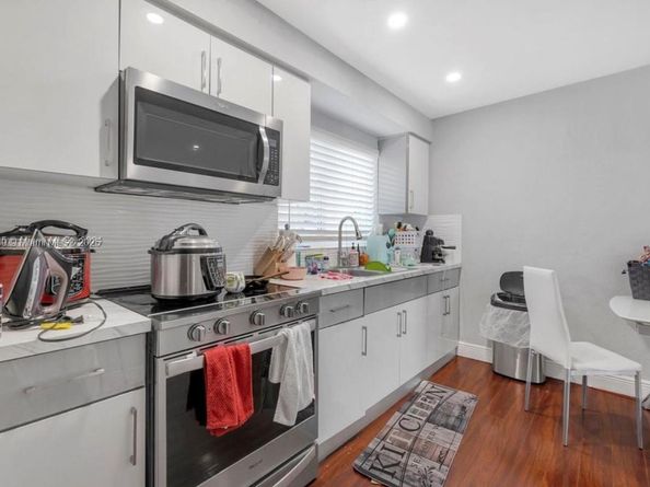 329 W 18th St, Hialeah FL 33010