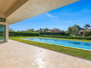 12450 Oak Park Dr, Davie FL 33330