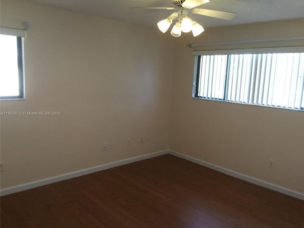 9719 Hammocks Blvd 208J, Miami FL 33196