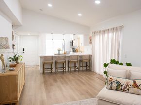 Undisclosed Address #A11886451, Miami FL 33185