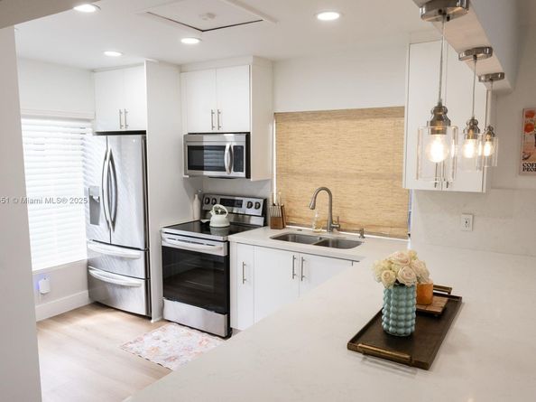 Undisclosed Address #A11886451, Miami FL 33185