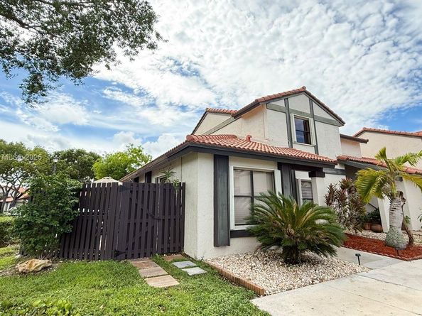 Undisclosed Address #A11886451, Miami FL 33185