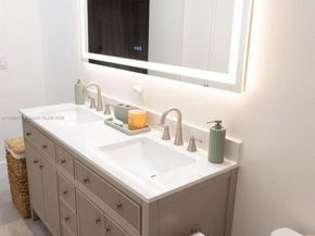 Undisclosed Address #A11886451, Miami FL 33185