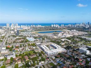 330 SE 2nd St 405F, Hallandale Beach FL 33009