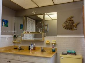 330 SE 2nd St 405F, Hallandale Beach FL 33009