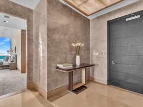200 Biscayne Boulevard Way 5401, Miami FL 33131