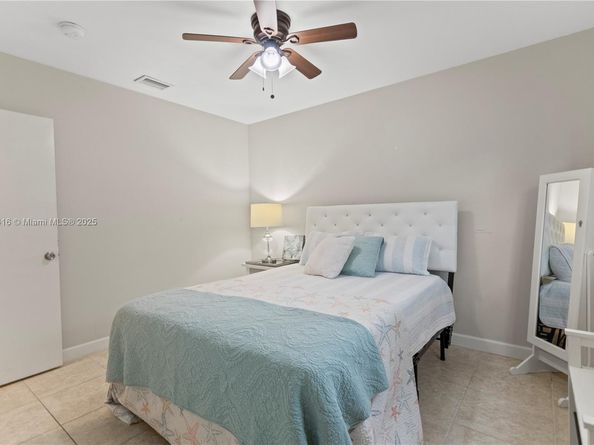 4515 Jackson St, Hollywood FL 33021