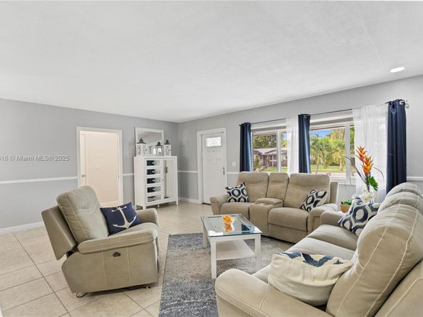 4515 Jackson St, Hollywood FL 33021