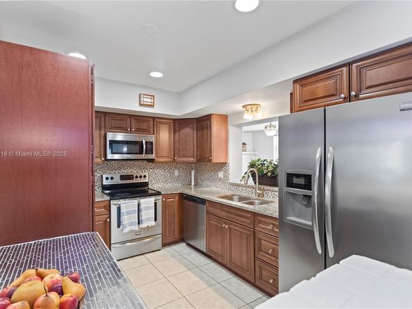 4515 Jackson St, Hollywood FL 33021