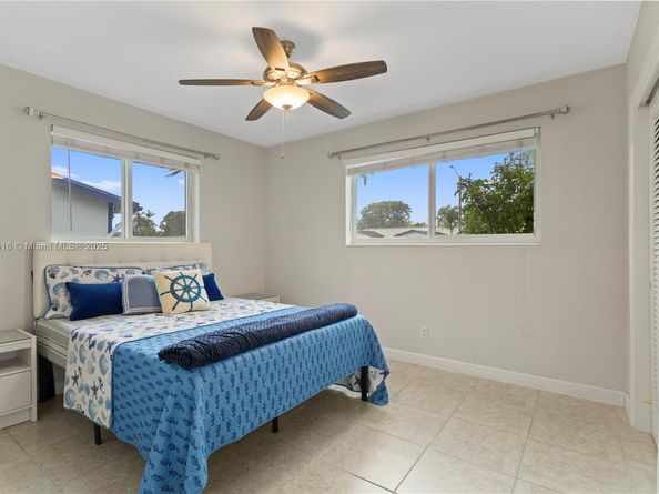 4515 Jackson St, Hollywood FL 33021