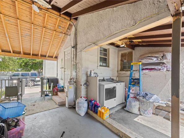 790 NW 63rd St, Miami FL 33150