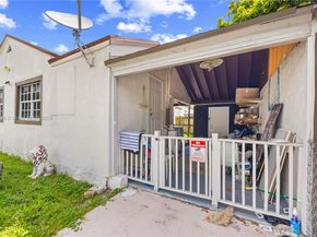 790 NW 63rd St, Miami FL 33150