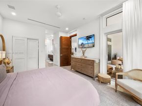 865 W 47th St, Miami Beach FL 33140