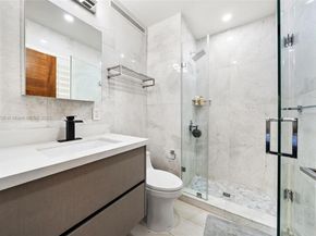 865 W 47th St, Miami Beach FL 33140