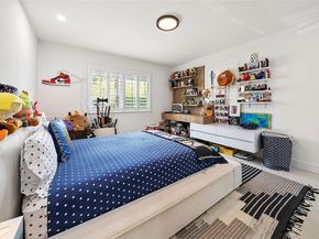 865 W 47th St, Miami Beach FL 33140