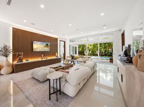 865 W 47th St, Miami Beach FL 33140