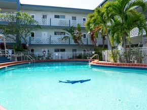 13105 Ixora Ct 200, North Miami FL 33181