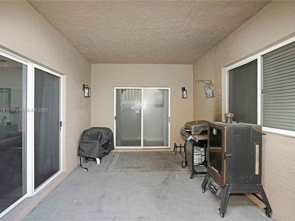 1330 NE 42nd Ave, Homestead FL 33033