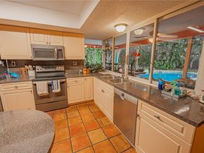 11400 Tara Dr, Plantation FL 33325