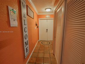 11400 Tara Dr, Plantation FL 33325