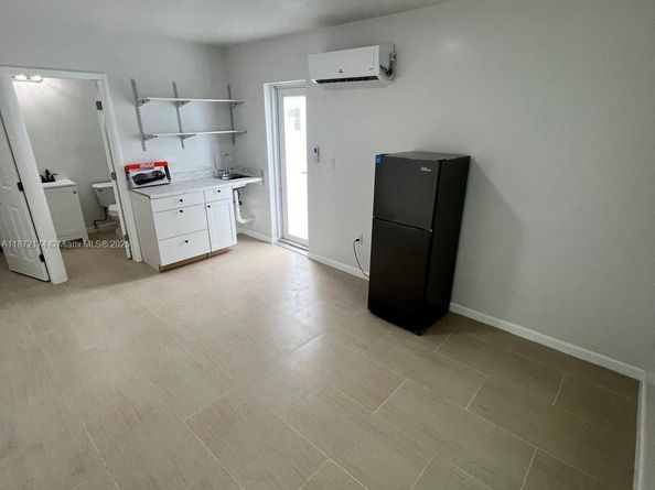 4460 SW 59th Ct, Dania Beach FL 33314