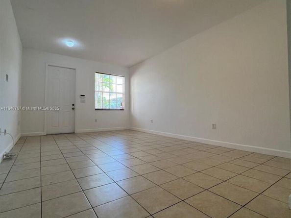12724 SW 133rd St, Miami FL 33186