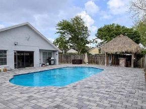 9900 NW 44th Ct, Sunrise FL 33351