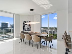 17111 Biscayne Blvd 2002, North Miami Beach FL 33160