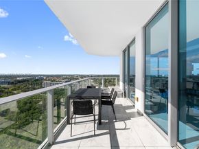 17111 Biscayne Blvd 2002, North Miami Beach FL 33160