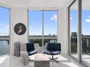 17111 Biscayne Blvd 2002, North Miami Beach FL 33160