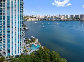 17111 Biscayne Blvd 2002, North Miami Beach FL 33160