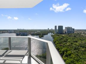 17111 Biscayne Blvd 2002, North Miami Beach FL 33160